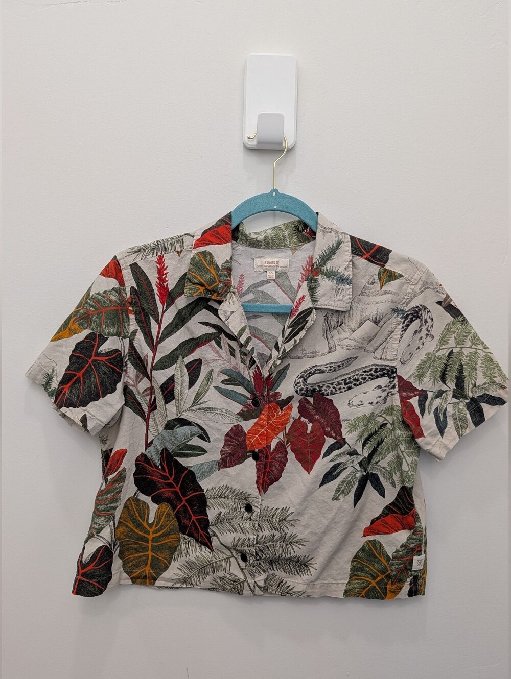 Roark Scholar Lake Viahiria Tropical Jungle Snake Camp Shirt XSmall